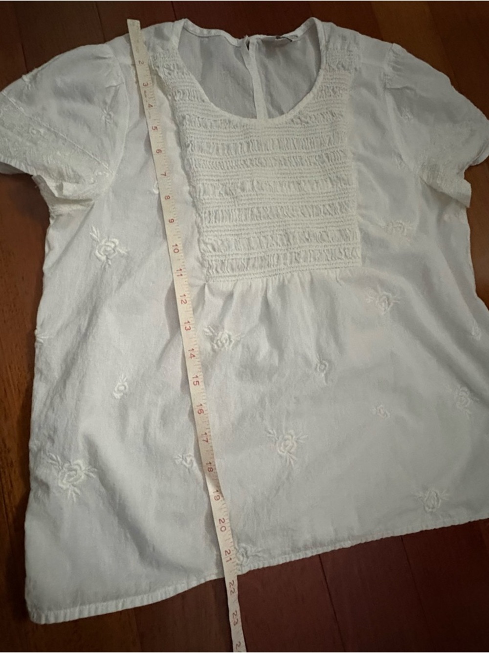 Lucky Brand Womens Boho Peasant Blouse XS White Cottagecore Embroidered Smocked - Picture 14 of 14
